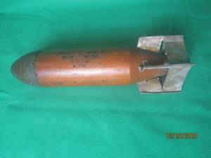 lot 88 image: VINTAGE ORIGINAL SIGNALMARKER FLARE SHELL