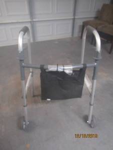 lot 96 image: INVACARE WALKER WITH STORAGE BAG IN LIKE NEW CONDITION