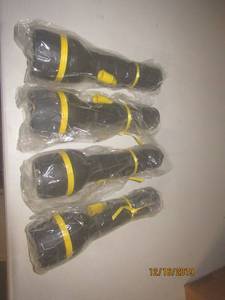 lot 97 image: 4 NEW FLASHLIGHTS NEED BATTERIES&nbsp