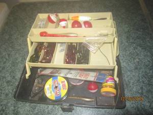 lot 108 image: TACKLE BOX WITH CONTENTS&nbsp