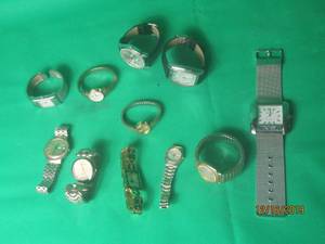 lot 118 image: DESIGNER WATCHES