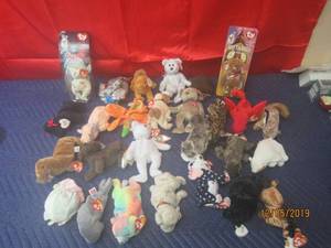 lot 79 image: BEANIE BABIES COLLECTION