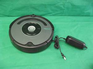 lot 3 image: IROBOT ROOMBA