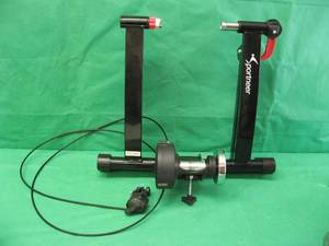 lot 22 image: SPORTNEER BIKE TRAINER