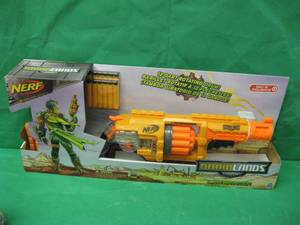 lot 27 image: NERF GUN