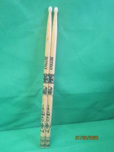 lot 41 image: AUTHENTIC KRAKOW DRUMSTICKS