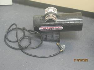 lot 99 image: THERMOHEAT FORCED AIR HEATER