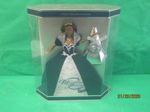 lot 113 image: MILLENNIUM PRINCESS BARBIE SPECIAL EDITION&nbsp