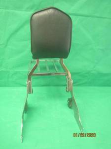 lot 117 image: DETACHABLE CHROME BACK REST SISSY BAR WITH LUGGAGE RACK