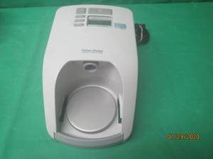lot 145 image: FISHER AND PAYKEL SLEEP STYLE CPAP SERIES HUMIDIFIER