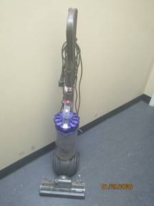 lot 151 image: DYSON DC 40 TESTED AND WORK&nbsp