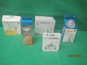 lot 237 image: BREAST ACCESSORIES ,BOTTLES AND SILICONE NIPPLES