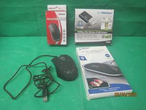 lot 264 image: MISC ELECTRONIC LOT TOTAL OF 4&nbspCOMPUTER&nbsp MOUSE&nbspDUAL WIRELESS CHARGER&nbspMINI WIRELESS N USB ADAPTER&nbsp