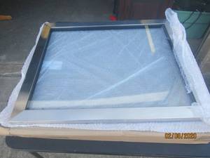 lot 372 image: AZURE 30 BEV CENTER REPLACEMENT DOOR