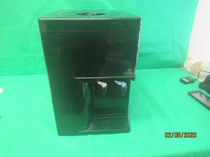 lot 353 image: OASIS HOTCOLD COUNTER TOP WATER DISPENSER MODEL POU1CTK-D103