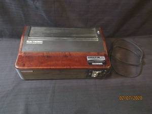 lot 389 image: ORECK XL PROFESSIONAL AIR PURIFIER SILENCE TECHNOLOGY