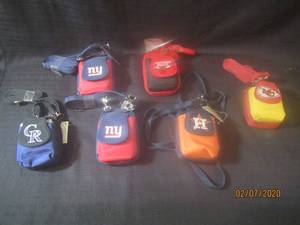 lot 394 image: 6 NEW PURSE PLUS TOUCH PHONE CASE