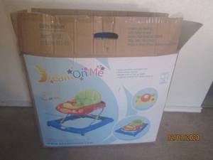 lot 401 image: DREAM ON ME BABY WALKER