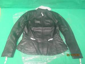 lot 415 image: NEW LADIES G.I.L.I BLACK LEATHER JACKET SIZE 10