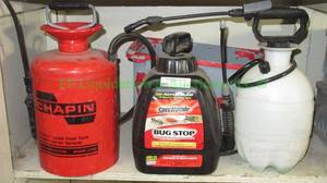 lot 11 image: Pesticide sprayers including Chapin, Spectracide, 3 count