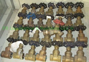 lot 41 image: Brass gate valves, 29 count