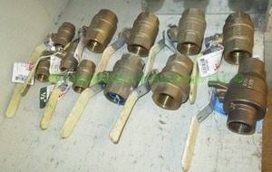lot 43 image: Jomar lead free brass ball valves, 1 & 12, 11 count