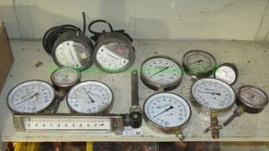 lot 49 image: Assorted gauges including Trerice, Wika, WGTC, some have cracked or broken glass, 12 count