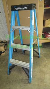 lot 100 image: Werner 4ft folding step ladder