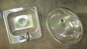 lot 106 image: Dayton & Pegasus stainless steel sinks