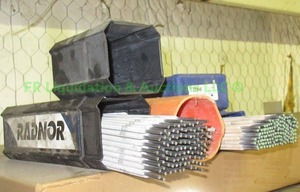 lot 113 image: Radner & other brand welding rods