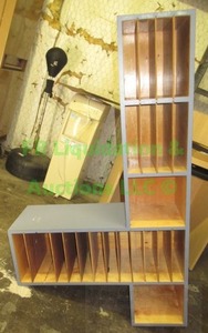 lot 129 image: Wall mount office mail organizer, 60 x 73