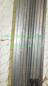 lot 140 image: Steel flats approx. 10ft lengths