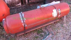 lot 394 image: Bell & Gossett model 309824 air tank