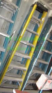 lot 428 image: Werner 8ft folding ladder, 2 count