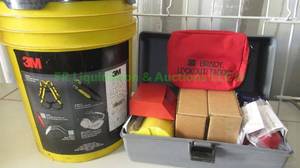 lot 462 image: 3M safety harness kit and Brady lock outtag out kit