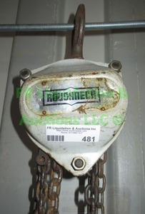 lot 481 image: Roughneck chain hoist