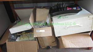 lot 525 image: Assorted electronics, office supplies and more