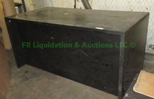 lot 143 image: Laminate office desk shell, 60 x 30 x 29