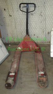 lot 154 image: Dayton pallet jack model 4YX97, one wheel needs repaired