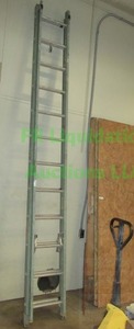 lot 169 image: Werner 24ft extension ladder