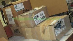 lot 225 image: Duro Dyne SRE-1 slide rapit extension air regulation hardware and more, 4 boxes, 100 per box