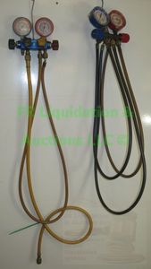 lot 250 image: AC refrigerant manifold gauge set, 2 count