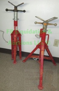 lot 369 image: B & B folding pipe jackstands, 2 count