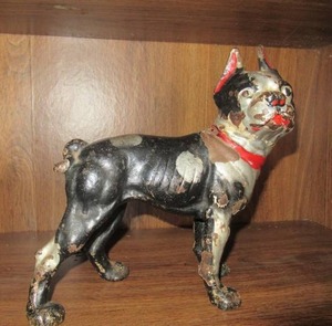 lot 26 image: ANTIQUE HUBLEY CAST IRON BOSTON TERRIER DOOR STOP