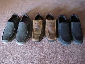 lot 43 image: SKETCHERS SLIP SHOES IN VERY GOOD TO EXCELLENT CONDTION SIZE 11 TO 11 12