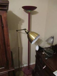 lot 63 image: STANDING LAMP 71, BRASS LOOKING ADJUSTABLE STANDING LAMP 65, 1 DESK LAMP WITH USB AND ELECTRICAL PLUG BUILT IN AND 1 CLIP ON LIGHT