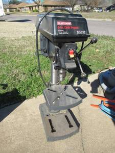 lot 98 image: CRAFTSMAN 8 DRILL PRESS MODEL# 137.219080 WITH 5 SPEEDS, 12 CHUCK AND TABLE TILTS 0-45 DEGREES