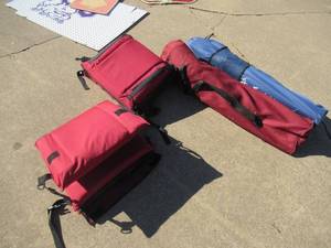 lot 102 image: 2 STADIIUM CUSHION SEATS AND 2 COLLAPSIBLE CHAIRS