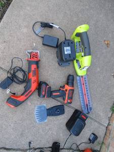 lot 118 image: RYOBI CORDLESS SHAERSHRUBBER MODEL# P2900 WITH CHARGER AND BATTERY, BLACK AND DECKER HANDISAW WITH CHARGER AND BLACK AND DECKER CORDLESS DRILL