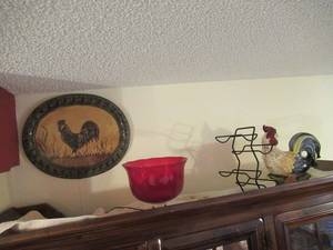 lot 133 image: KITCHEN WALL DECOR AS SHOWN
